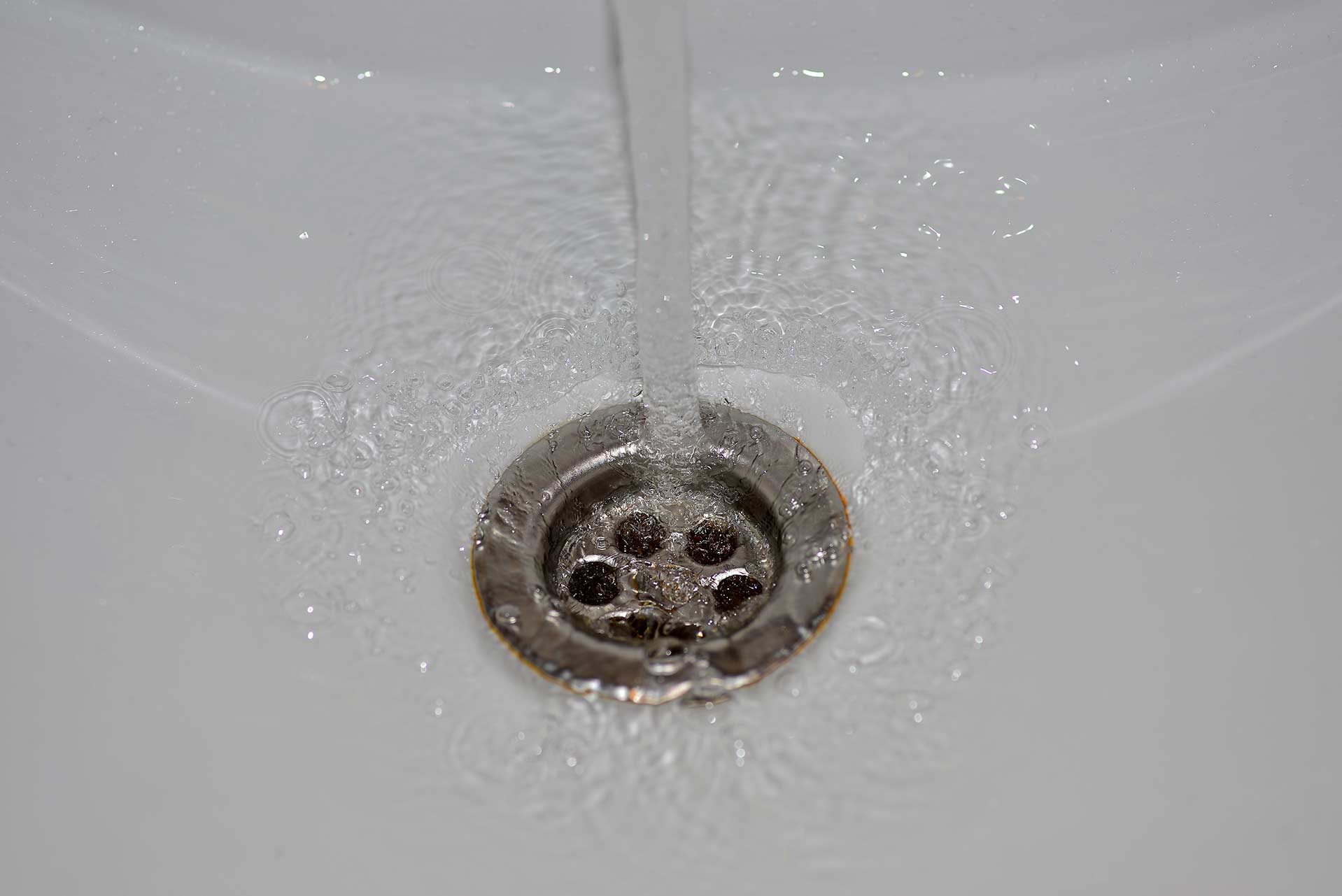 A2B Drains provides services to unblock blocked sinks and drains for properties in St Austell.
